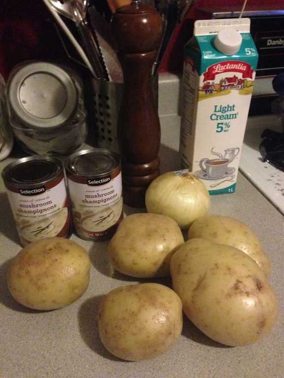 Picture of ingredients for scallop potatoes